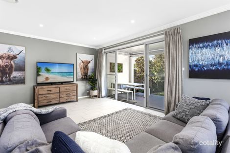 Property photo of 8 Aspect Crescent Glenmore Park NSW 2745