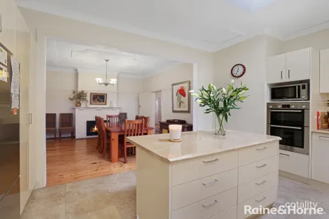 Property photo of 158A Rocket Street Bathurst NSW 2795