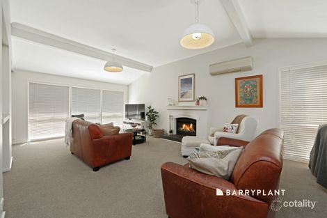 Property photo of 4 Farmillo Court Lysterfield VIC 3156