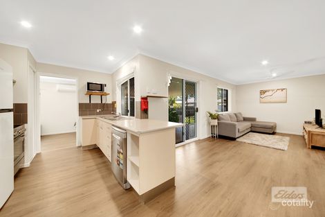 Property photo of 4 Yellowpatch Avenue Clinton QLD 4680