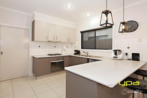 Property photo of 2/15 Jade Way Hillside VIC 3037