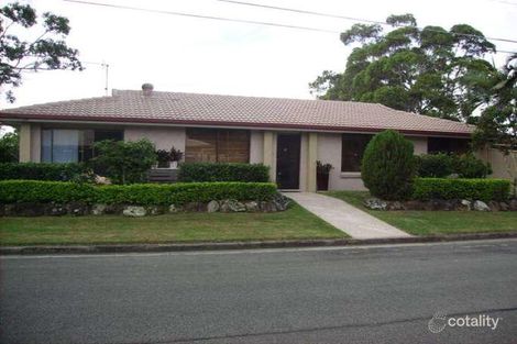 68 Ridgeway Ave, Southport, QLD 4215