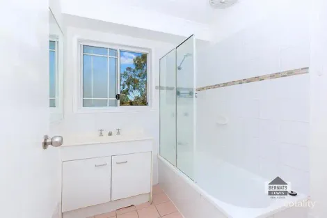 Property photo of 25 Eira Crescent Edens Landing QLD 4207