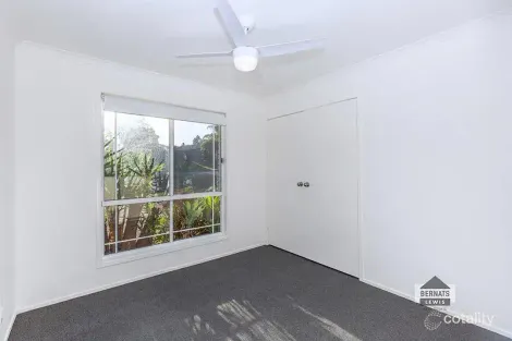 Property photo of 25 Eira Crescent Edens Landing QLD 4207