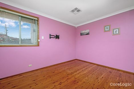 Property photo of 1 Arana Close Georges Hall NSW 2198