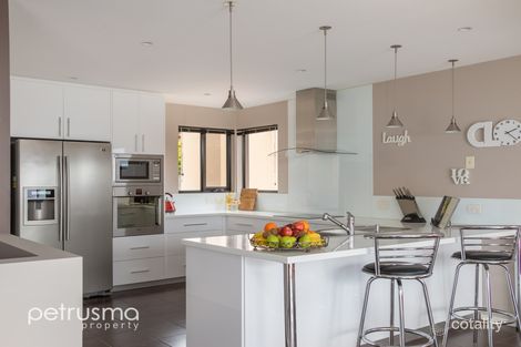 Property photo of 551 Oceana Drive Howrah TAS 7018