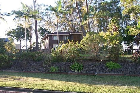 16 Banksia St, Redland Bay, QLD 4165