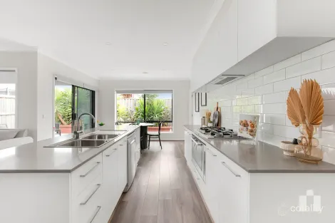 Property photo of 39 Brabourne Street Mickleham VIC 3064
