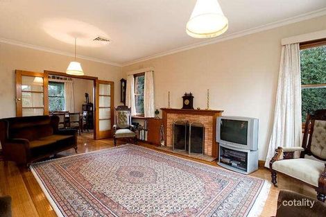 Property photo of 202 The Boulevard Ivanhoe East VIC 3079