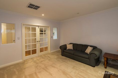 Property photo of 6 Boyd Place Canning Vale WA 6155