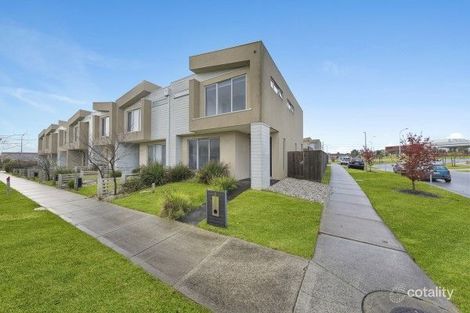 2 Nanea Path, Cranbourne, VIC 3977