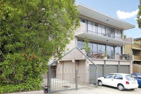 Property photo of 1/488 Glenferrie Road Hawthorn VIC 3122