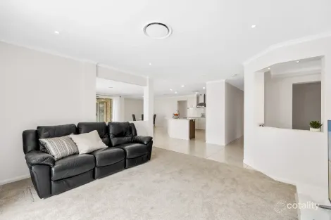 Property photo of 22 Hillview Crescent Little Mountain QLD 4551