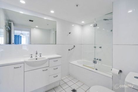 Property photo of 35/67 Broadbeach Boulevard Broadbeach QLD 4218