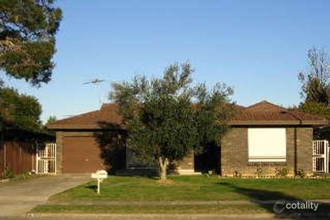 28 Melbourne Rd, St Johns Park, NSW 2176