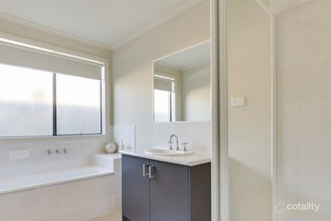 7 Ruby Cove, Mornington, VIC 3931