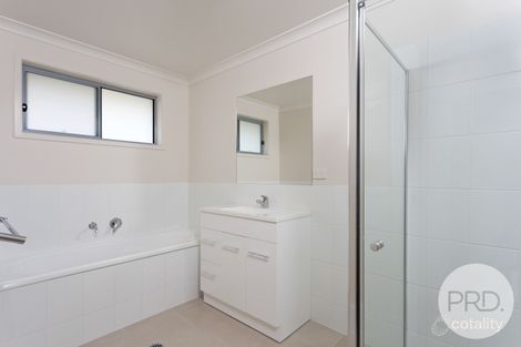 Property photo of 21A Sunvale Crescent Estella NSW 2650