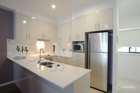 Property photo of 19/1 Mervyn Thomas Drive Hope Island QLD 4212