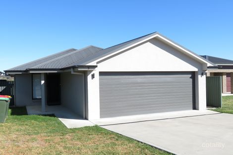 5 Poate St, Windradyne, NSW 2795