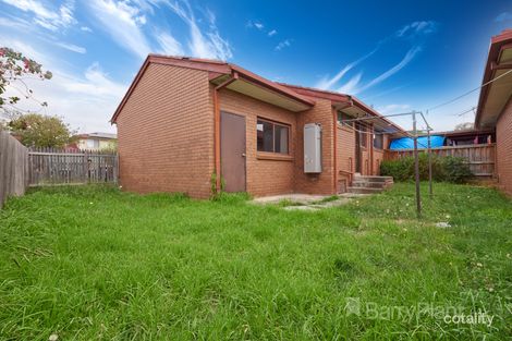 Property photo of 1/7 Saintsbury Crescent Dandenong North VIC 3175