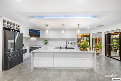 Property photo of 26 Mockridge Avenue Burnside VIC 3023