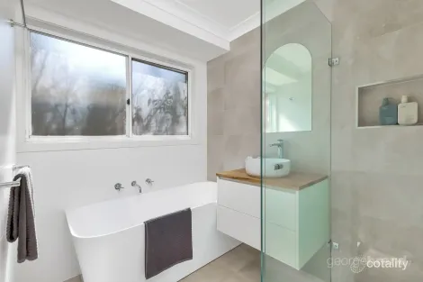 Property photo of 46 Morley Avenue Bateau Bay NSW 2261
