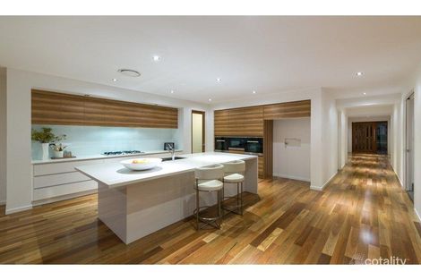 Property photo of 26 Barrygroves Court Fig Tree Pocket QLD 4069
