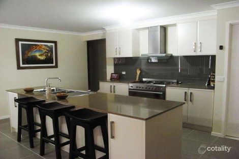 Property photo of 42 Mirrabucca Promenade South Morang VIC 3752