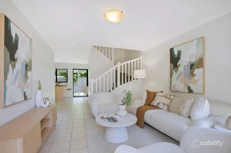 Property photo of 2/32 Beverley Street Morningside QLD 4170