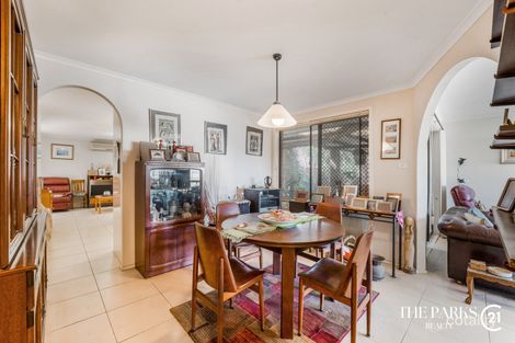 Property photo of 4 Guyra Close Bossley Park NSW 2176