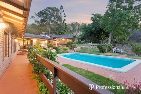 Property photo of 14 Marie Way Kalamunda WA 6076