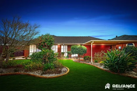 Property photo of 4 Aurora Court Werribee VIC 3030