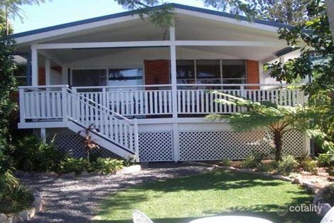 Property photo of 3 Zenith Avenue Labrador QLD 4215