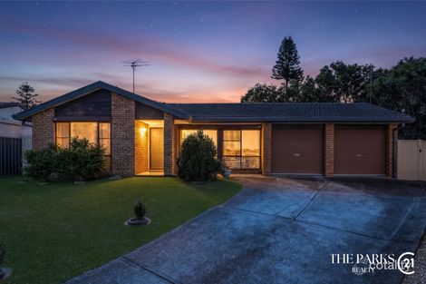Property photo of 4 Guyra Close Bossley Park NSW 2176