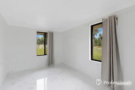 Property photo of 32 Callaghan Street Ashmont NSW 2650