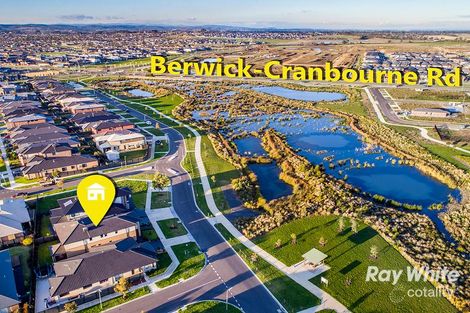 Property photo of 33 Trillium Boulevard Cranbourne North VIC 3977