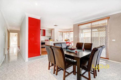 Property photo of 12 Ozzimo Drive Hillside VIC 3037