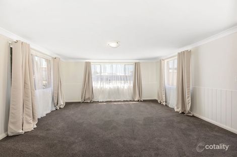 Property photo of 8 Barnes Court Silkstone QLD 4304