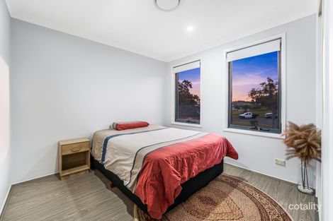 Property photo of 5 Cayley Place Horningsea Park NSW 2171