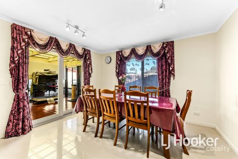 Property photo of 8 Ivan Crescent Hampton Park VIC 3976