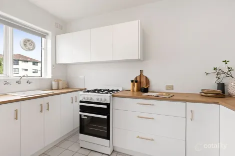 Property photo of 11/32 Richardson Street Essendon VIC 3040