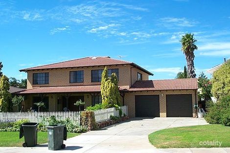 100 Castlecrag Dr, Kallaroo, WA 6025