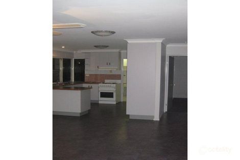 Property photo of 9 Beale Court Kelso QLD 4815