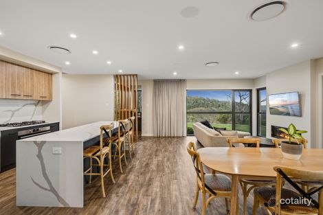 Property photo of 3 Coventry Court Mount Lofty QLD 4350