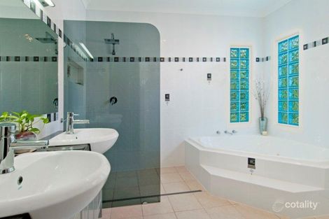 Property photo of 12 Home Street Hat Head NSW 2440