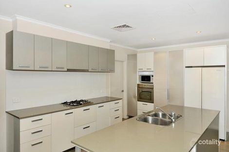 Property photo of 11 Tylney Loop Meadow Springs WA 6210