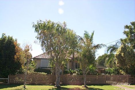 19 Brighton St, Woody Point, QLD 4019