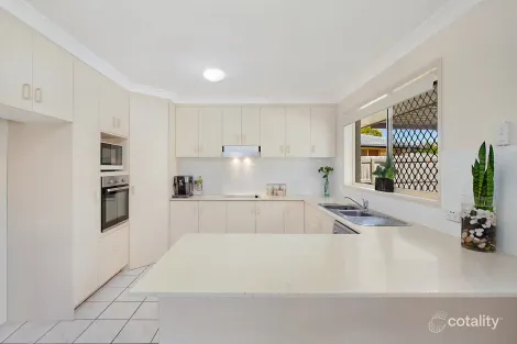Property photo of 14 Stringybark Street Regents Park QLD 4118