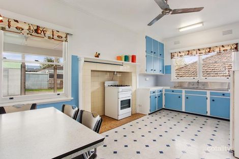 Property photo of 14 Strathallan Road Macleod VIC 3085