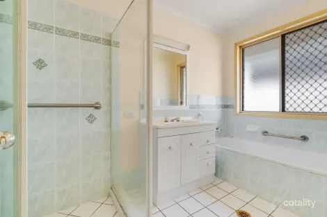 Property photo of 8 Costello Court Ormeau QLD 4208